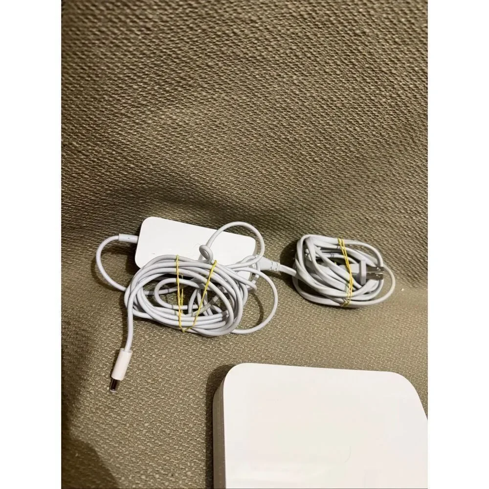 Apple AirPort Extreme Base Station A1354 Wireless Router WiFi Network